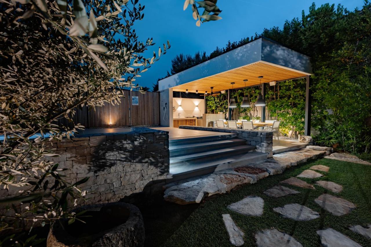 Residence Pecek Novigrad Istria Kültér fotó